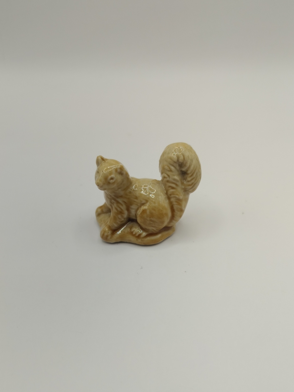 Vintage Wade Whimsies England Squirrel Red Rose Tea Miniature Pottery